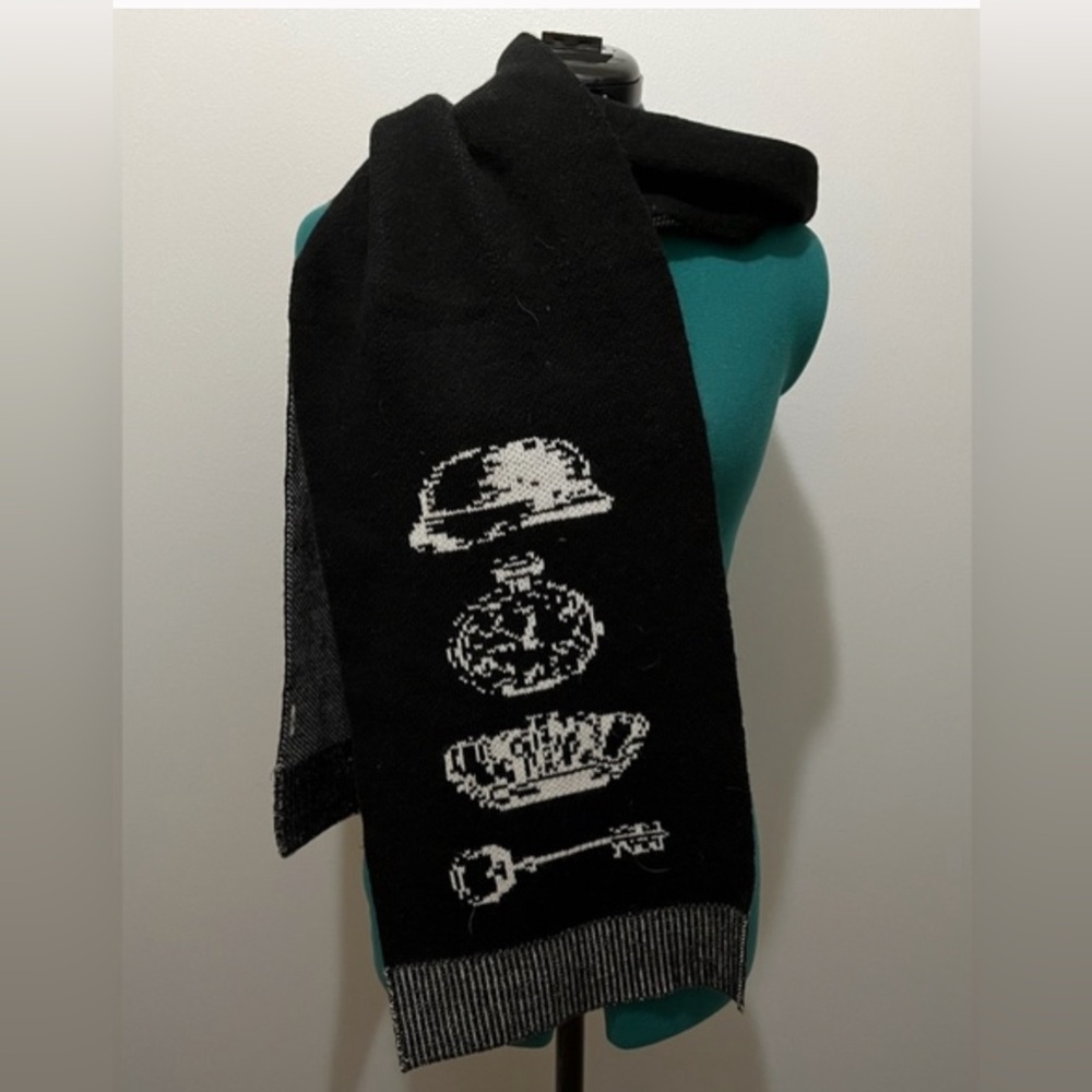 Juicy Couture Scarf